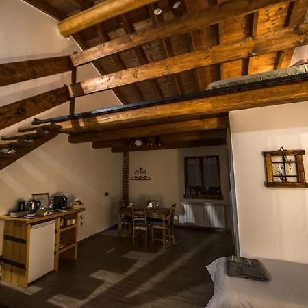 Cascina Lunguria *